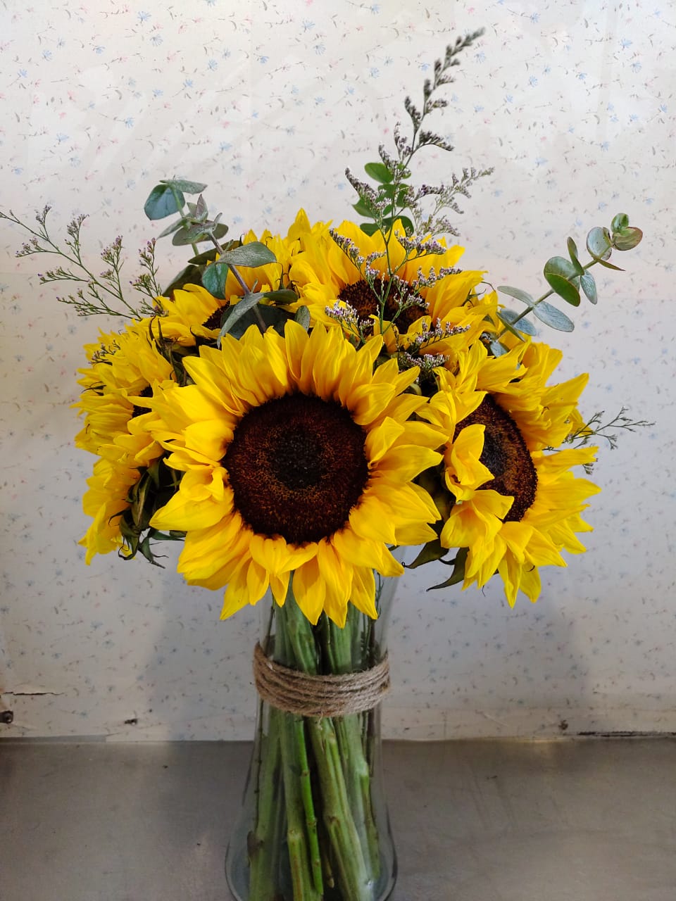 Girasoles en florero