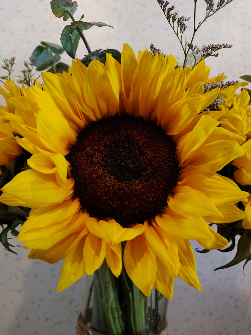 Girasoles en florero